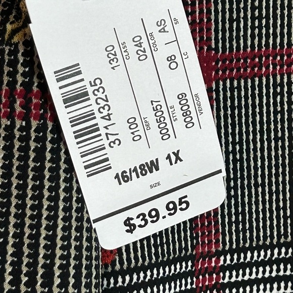 NWT CJ Banks Sleeveless top - Picture 3 of 4